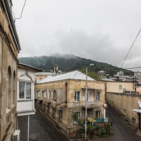 Kuxos Besiki Studio Appartement Tbilisi Buitenkant foto